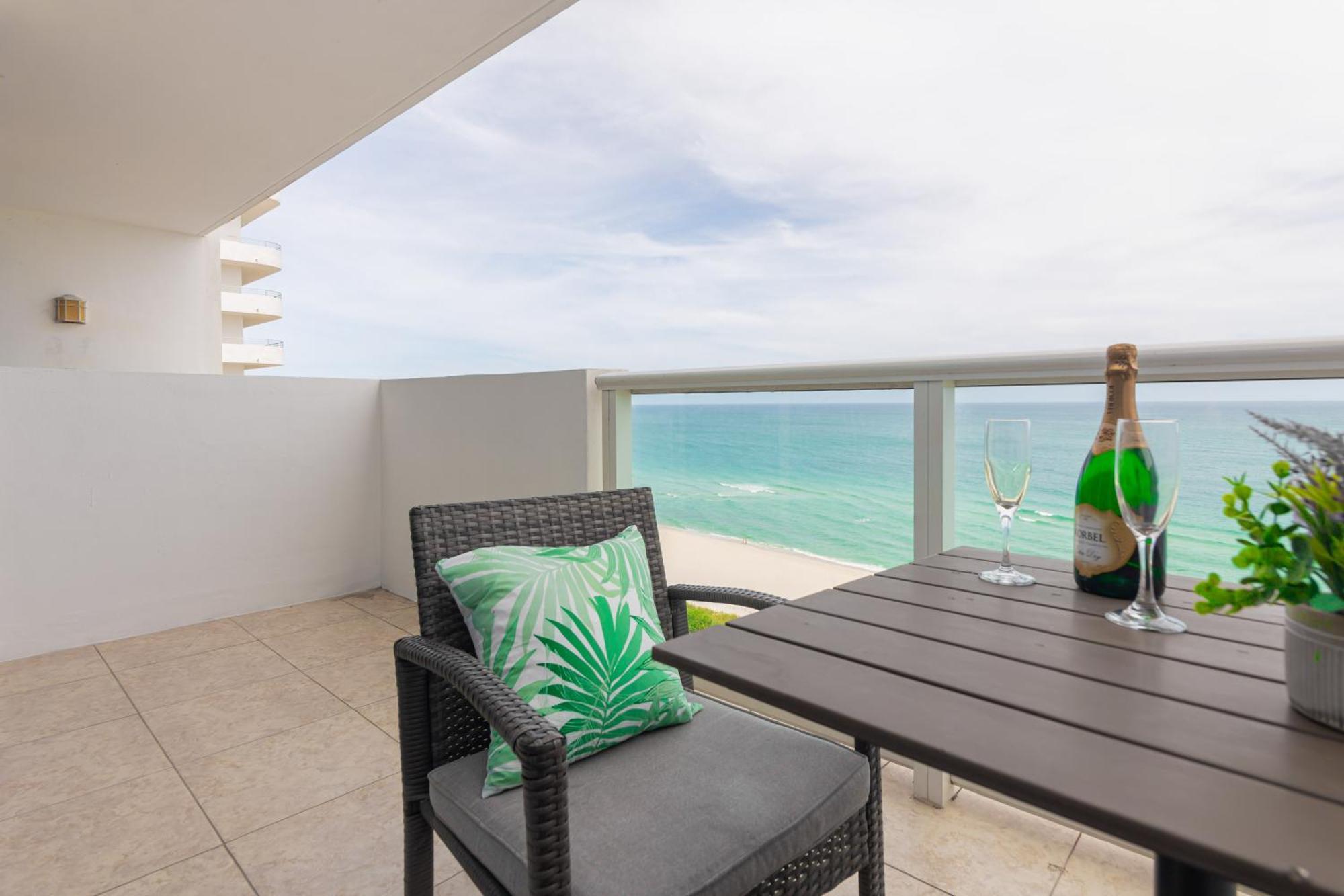 Girasole Rentals Suites Маямі-Біч Екстер'єр фото